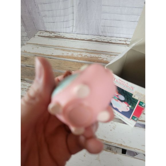 Enesco squirrelin it away piggy bank ornament squirrel 1992 vintage - Picture 9 of 10